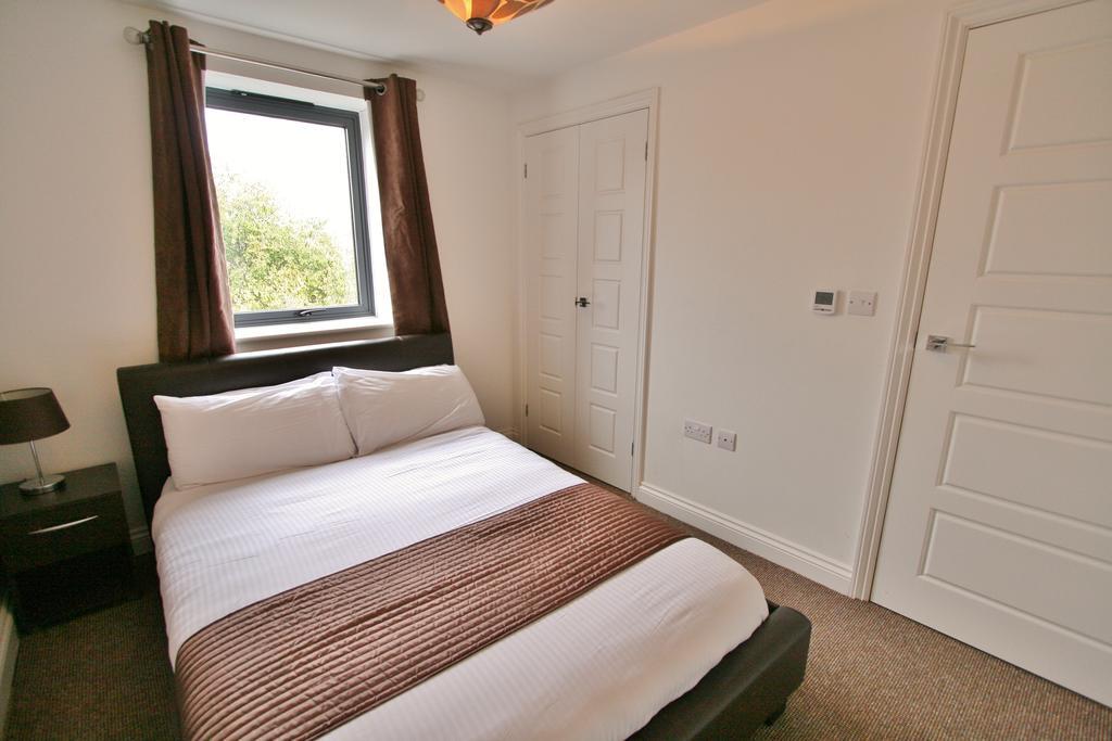 Central Hotel Cheltenham By Roomsbooked מראה חיצוני תמונה