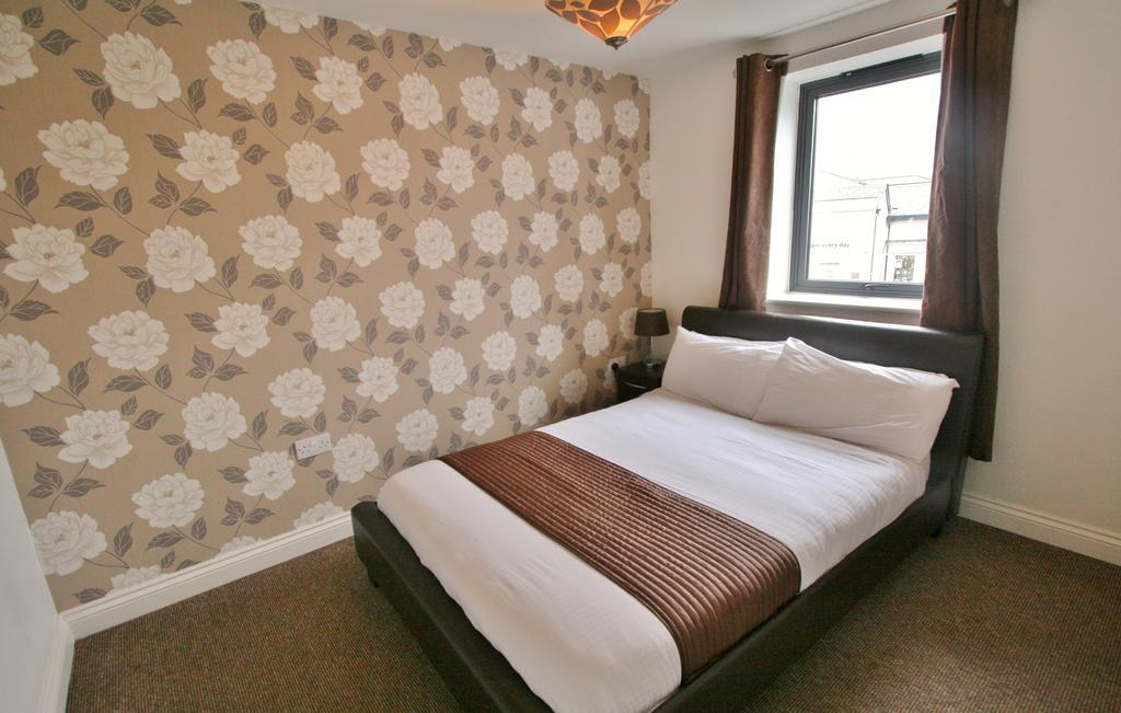 Central Hotel Cheltenham By Roomsbooked מראה חיצוני תמונה